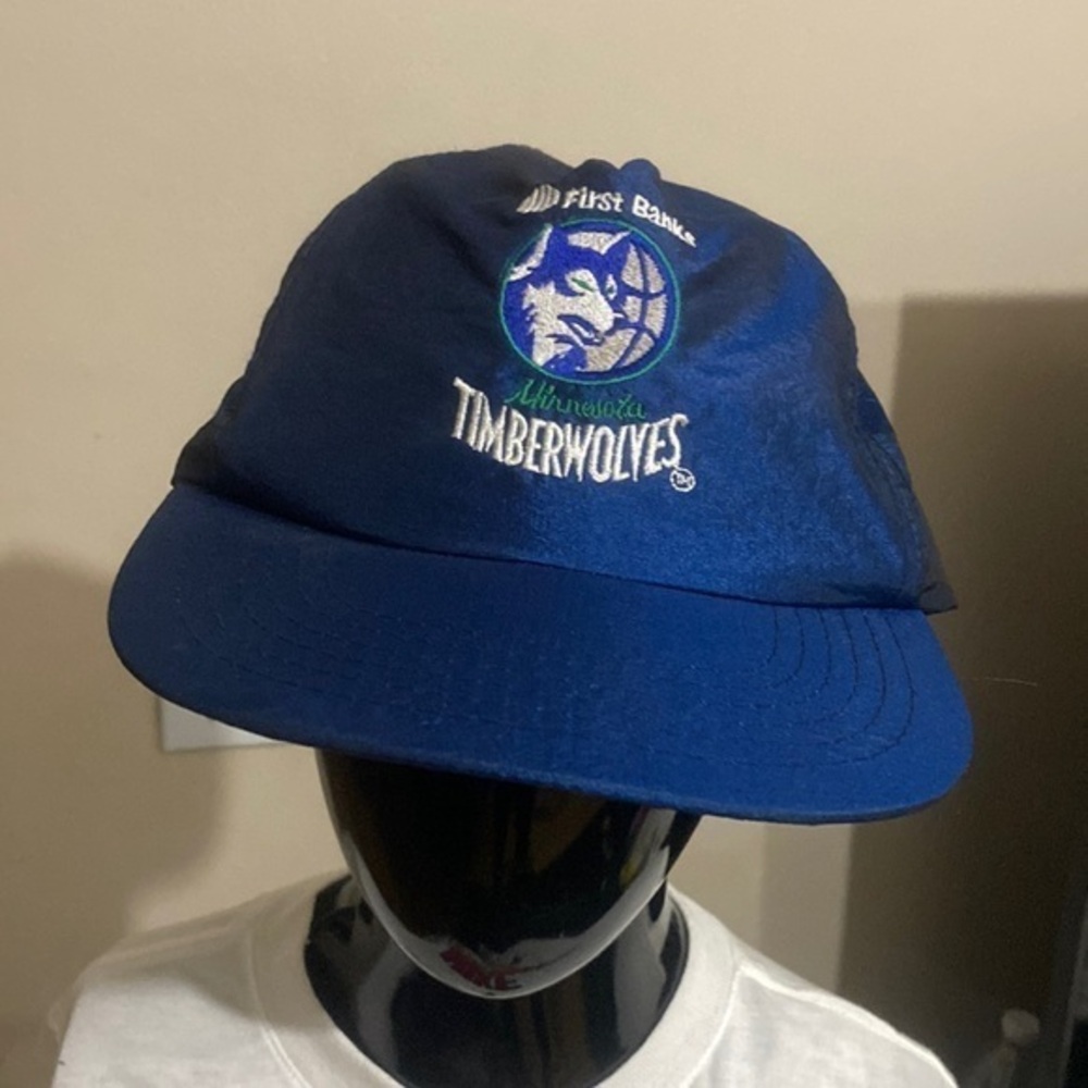 Used vintage timberwolves SnapBack
